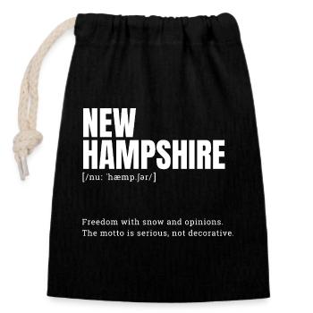 Texte de la neige du New Hampshire - Sac cadeau en coton avec cordon (14 x 20 cm) - noir - Devant