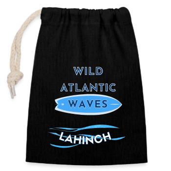 Wild Atlantic Waves Surfing Lahinch - Closable cotton gift bag (14x20cm) - black - Front