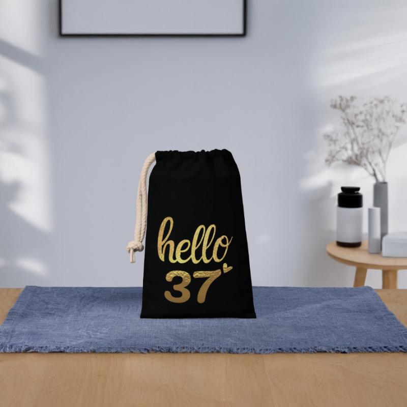 Hello 37 doré Sac cadeau en coton avec cordon (14 x 20 cm)
