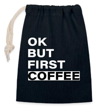 OK, aber erstmal: Kaffee - typografischer Slogan - Verschließbarer Geschenkbeutel aus Baumwolle (14x20cm) - Navy - Vorne