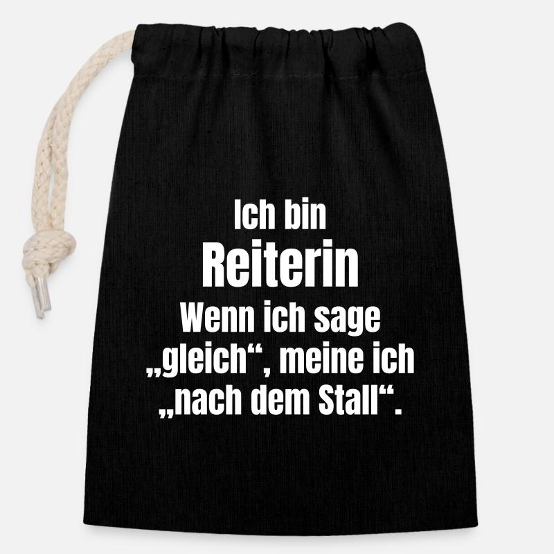 Reiterin Spruch Gleich Nach Dem Stall - Verschließbarer Geschenkbeutel aus Baumwolle (14x20cm) - Schwarz