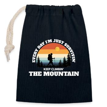 Keep Climbing The Mountain – Deep Adventure Sunset - Closable cotton gift bag (14x20cm) - navy - Front