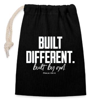 Built Different Built By God Psalm 139:14 - Verschließbarer Geschenkbeutel aus Baumwolle (14x20cm) - Schwarz - Vorne