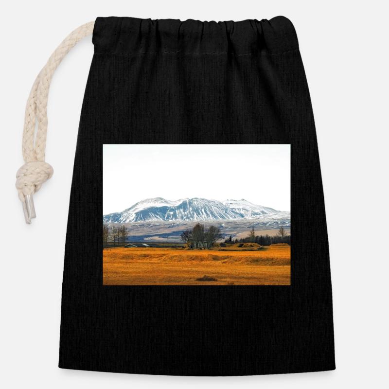 Snowy Mountain Fieldscape in Iceland - Closable cotton gift bag (14x20cm) - black