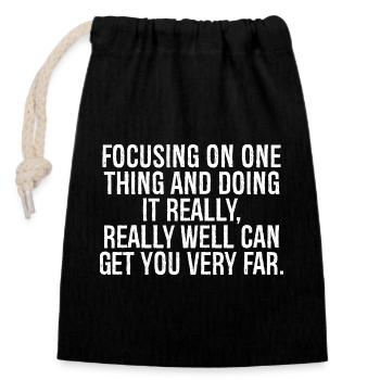 focusing on one thing and doing it really really - Closable cotton gift bag (14x20cm) - black - Front