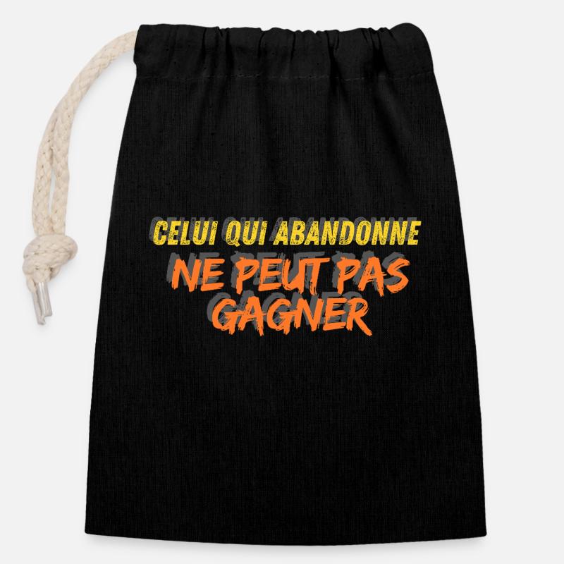 Celui qui abandonne ne peut pas gagner - Sac cadeau en coton avec cordon (14 x 20 cm) - noir