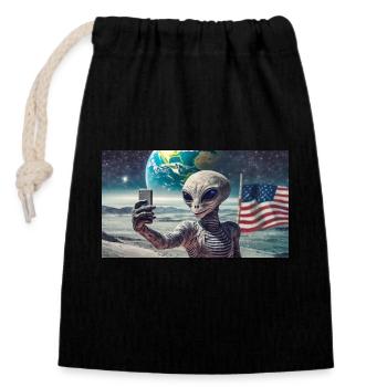 extraterrestre gris sur la surface de la lune – faire des selfies - Sac cadeau en coton avec cordon (14 x 20 cm) - noir - Devant