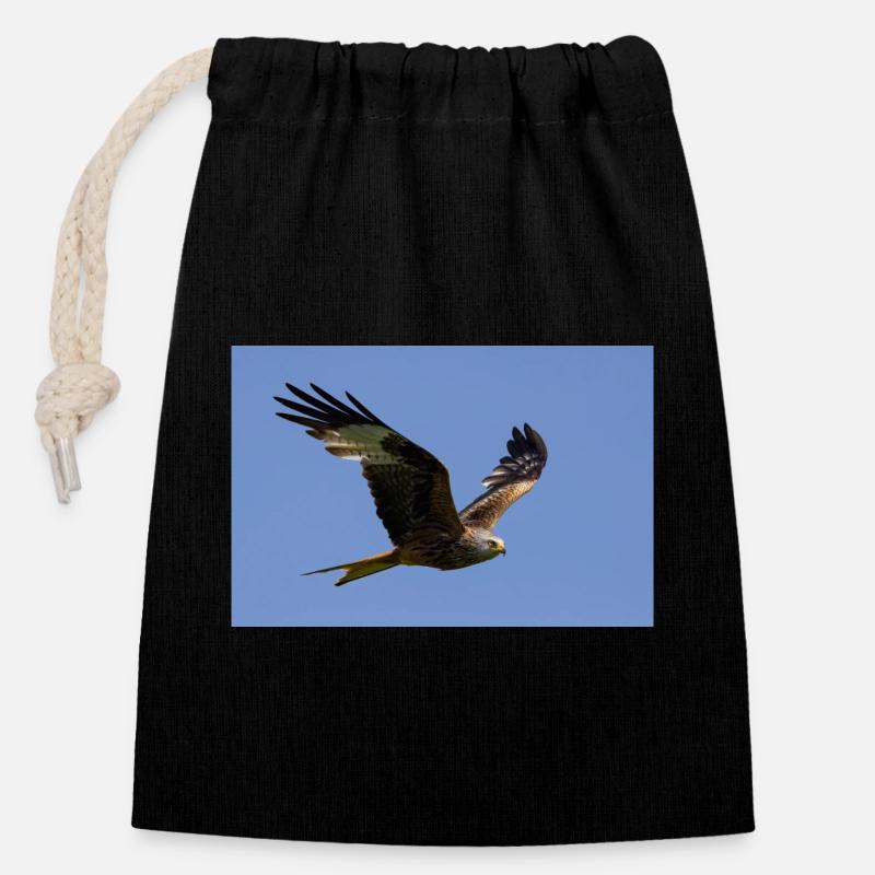 Red kite in flight - Closable cotton gift bag (14x20cm) - black