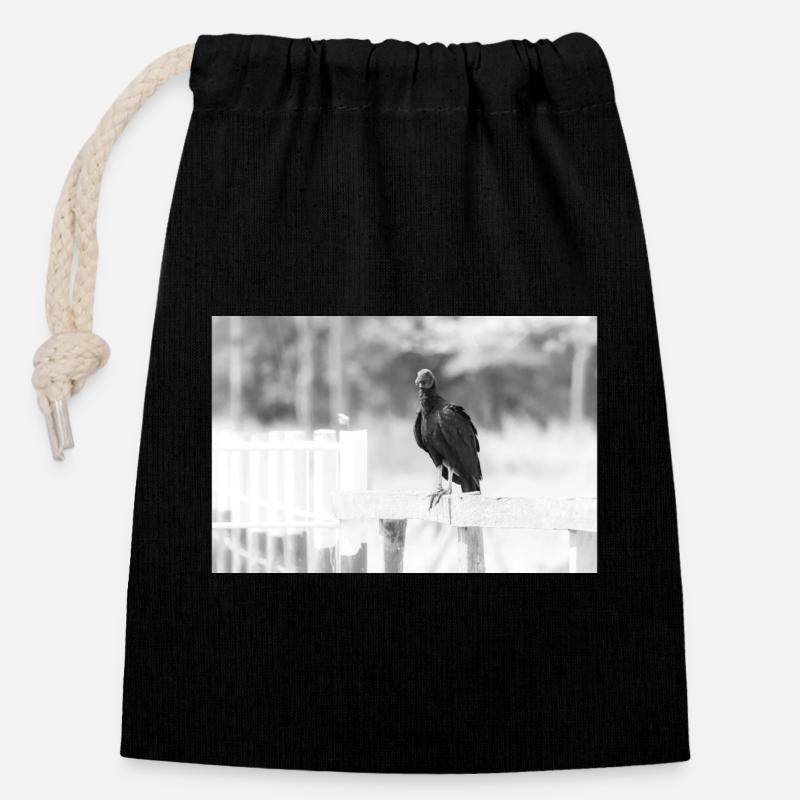 The vulture - Closable cotton gift bag (14x20cm) - black