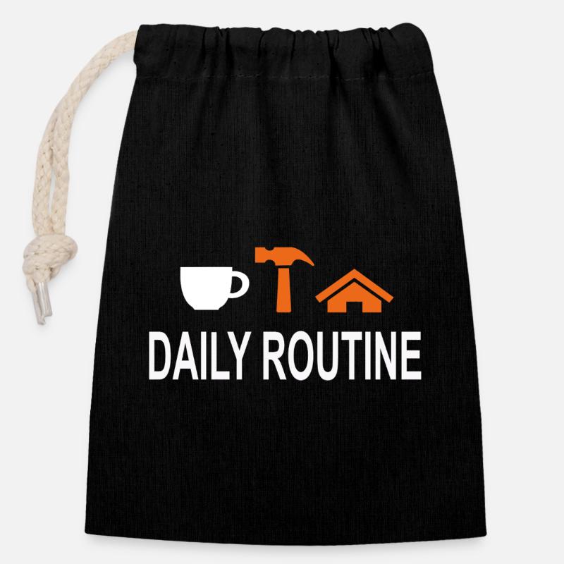 Routine quotidienne, routine quotidienne, le travail peut attendre - Sac cadeau en coton avec cordon (14 x 20 cm) - noir