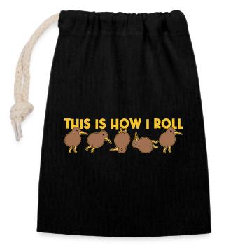 This Is How I Roll Kiwi Bird New Zealand - Closable cotton gift bag (14x20cm) - black - Front