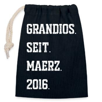 Geburtstag März 2016 - Verschließbarer Geschenkbeutel aus Baumwolle (14x20cm) - Navy - Vorne