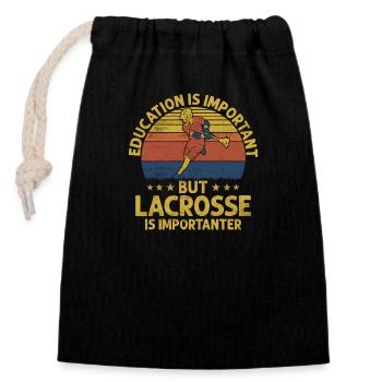 Education Is Important But Lacrosse Is Importanter - Verschließbarer Geschenkbeutel aus Baumwolle (14x20cm) - Schwarz - Vorne
