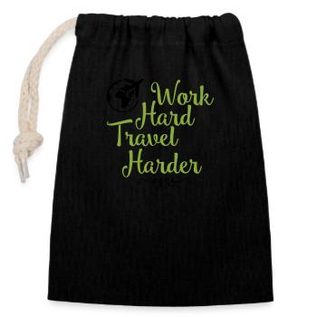 Travailler dur, voyager plus fort - Sac cadeau en coton avec cordon (14 x 20 cm) - noir - Devant