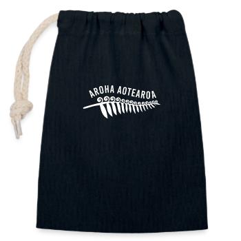 Maori Aroha Aotearoa Silberfarn Geschenkidee - Verschließbarer Geschenkbeutel aus Baumwolle (14x20cm) - Navy - Vorne