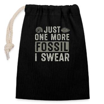 Just one more fossil I swear | Fossil collectors - Closable cotton gift bag (14x20cm) - black - Front