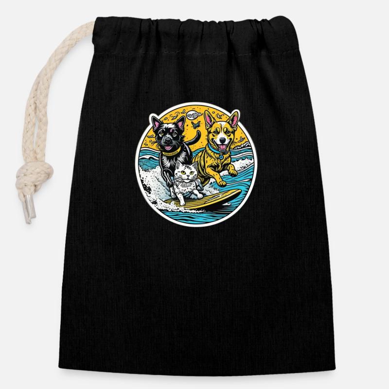 Un chat et des chiens surfant ensemble : meilleurs amis - Sac cadeau en coton avec cordon (14 x 20 cm) - noir