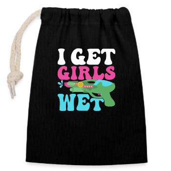 I Get Girls Wet Squirt Gun Summer Water Fun - Closable cotton gift bag (14x20cm) - black - Front