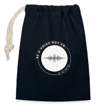 Be a voice not an echo - Verschließbarer Geschenkbeutel aus Baumwolle (14x20cm) - Navy - Vorne