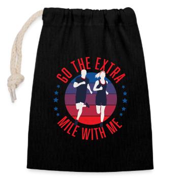 Run the extra mile with me - Closable cotton gift bag (14x20cm) - black - Front