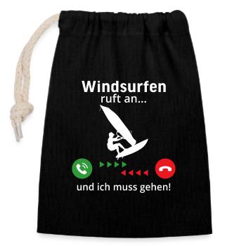Windsurfen ruft an und ich muss gehen - Verschließbarer Geschenkbeutel aus Baumwolle (14x20cm) - Schwarz - Vorne