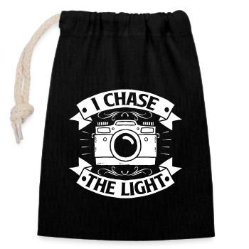 Photographer Photographer I Chase The Light - Closable cotton gift bag (14x20cm) - black - Front