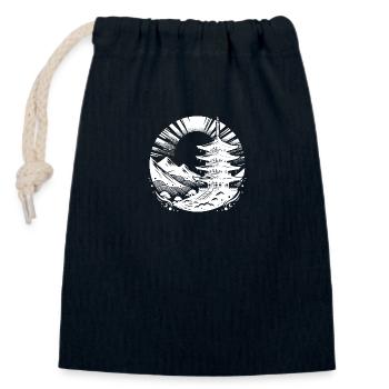 Japanese tradition with mountains in the background - Closable cotton gift bag (14x20cm) - navy - Front