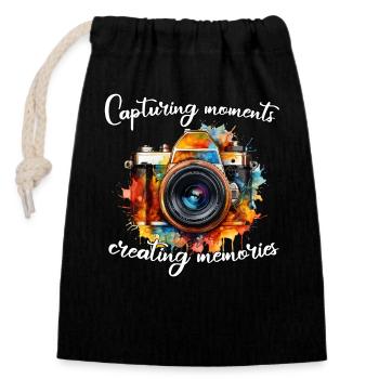 Capturer des moments, créer des souvenirs - Sac cadeau en coton avec cordon (14 x 20 cm) - noir - Devant
