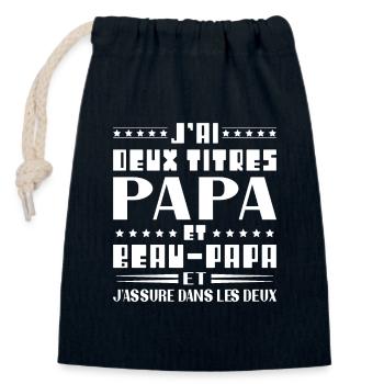 Ich habe zwei Titel: Papa und Stiefvater Humor Geschenk - Verschließbarer Geschenkbeutel aus Baumwolle (14x20cm) - Navy - Vorne