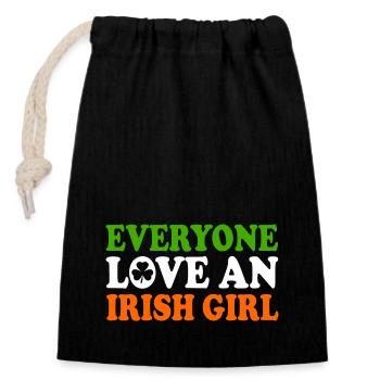 everyone loves an irish girl - Verschließbarer Geschenkbeutel aus Baumwolle (14x20cm) - Schwarz - Vorne