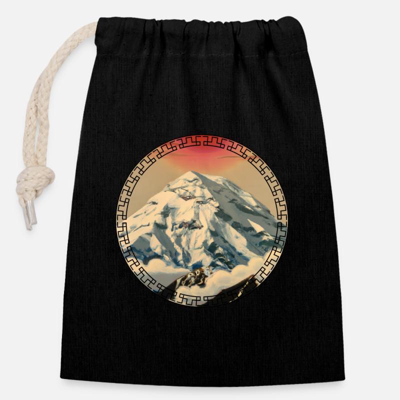 Mount Everest in Japanese ukiyo-e style Mountain - Closable cotton gift bag (14x20cm) - black