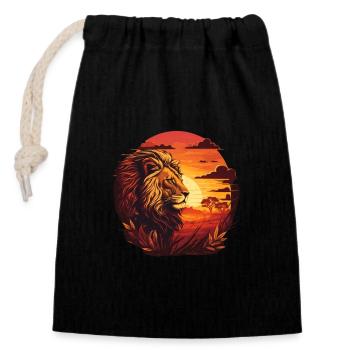 Lion in setting sun Serengeti - Closable cotton gift bag (14x20cm) - black - Front