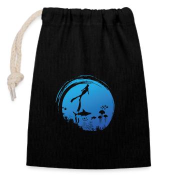 Plongée en apnée avec un souffle dans l’océan - Sac cadeau en coton avec cordon (14 x 20 cm) - noir - Devant