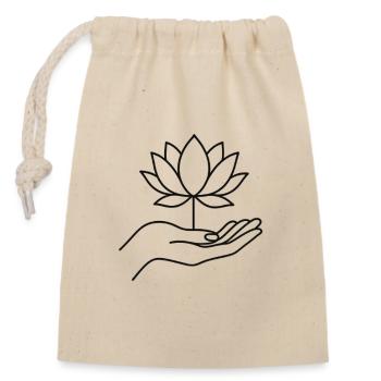 lotus flower on hand - Closable cotton gift bag (14x20cm) - nature - Front