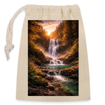 Waterfall in the evening sun - Closable cotton gift bag (14x20cm) - nature - Front