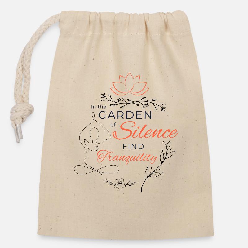 Dans le jardin du silence, trouvez la tranquillité - Sac cadeau en coton avec cordon (14 x 20 cm) - nature