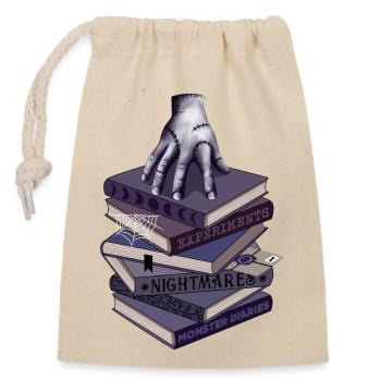Zombie Hand auf Bücherstapel - Verschließbarer Geschenkbeutel aus Baumwolle (14x20cm) - Natur - Vorne