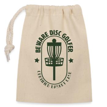 Beware Disc Golfer - Closable cotton gift bag (14x20cm) - nature - Front