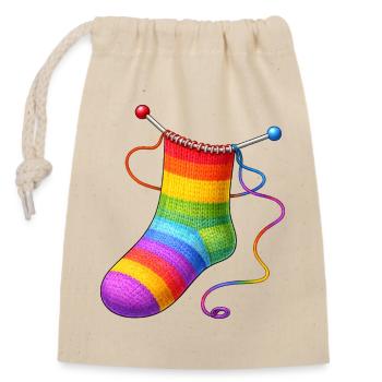 Gestrickte Regenbogen Socke Illustration  - Verschließbarer Geschenkbeutel aus Baumwolle (14x20cm) - Natur - Vorne