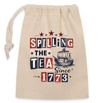 Spilling the Tea Since 1773 Independence Day - Closable cotton gift bag (14x20cm) - nature - Front