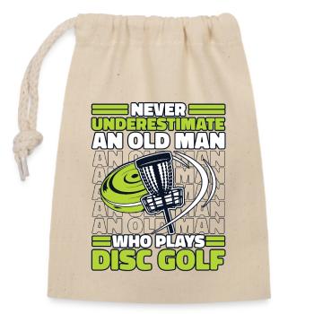 Ne sous-estimez jamais un vieil homme Frisbee Golf - Sac cadeau en coton avec cordon (14 x 20 cm) - nature - Devant