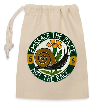 Embrassez Slow Pace Snail - Sac cadeau en coton avec cordon (14 x 20 cm) - nature - Devant