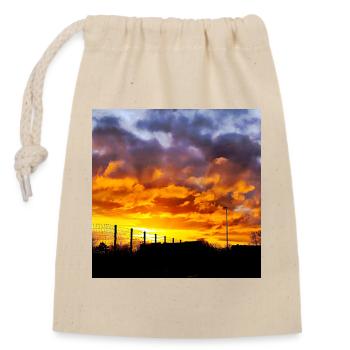 Sunset – Fire colors in the evening sky - Closable cotton gift bag (14x20cm) - nature - Front