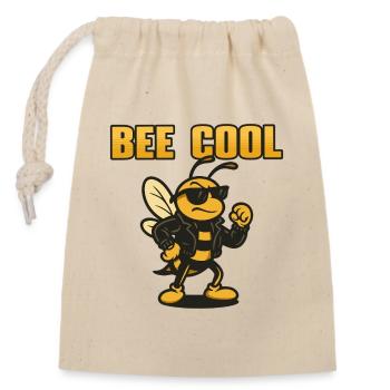 Bee Cooler Biker bi in Lederjacke - Verschließbarer Geschenkbeutel aus Baumwolle (14x20cm) - Natur - Vorne