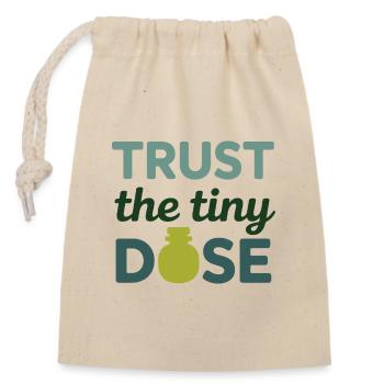 Certified Clinical Micro-Pharmacology Apparel  - Closable cotton gift bag (14x20cm) - nature - Front