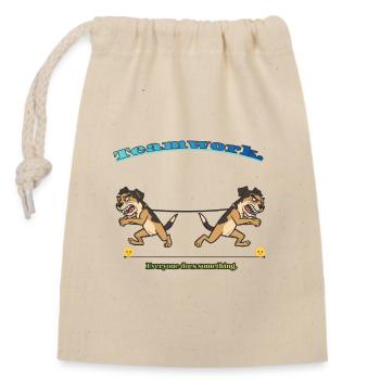 Teamwork Tug: Twin Canine Effort - Closable cotton gift bag (14x20cm) - nature - Front