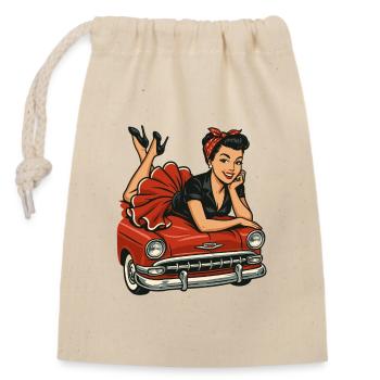 Pin-Up Woman on Vintage Car: Rockabilly Retro Look - Closable cotton gift bag (14x20cm) - nature - Front