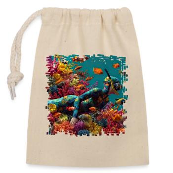 Coral Reef Diver Panorama - Closable cotton gift bag (14x20cm) - nature - Front