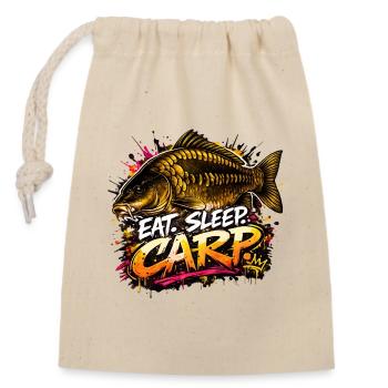 Eat Sleep Karpfen – Karpfenfischer-Design - Verschließbarer Geschenkbeutel aus Baumwolle (14x20cm) - Natur - Vorne