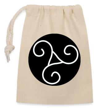 White Triskel on Black - Closable cotton gift bag (14x20cm) - nature - Front